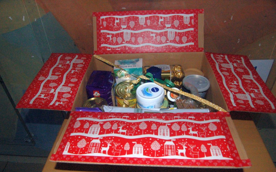 Weihnachtspäckchen Willicher Tafel