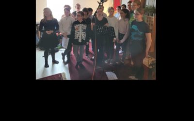 Die Chorklasse im Tonstudio