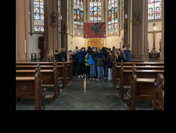 Besuch der katholischen und der evangelischen Kirche in Anrath