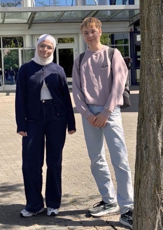 1 aufrecht